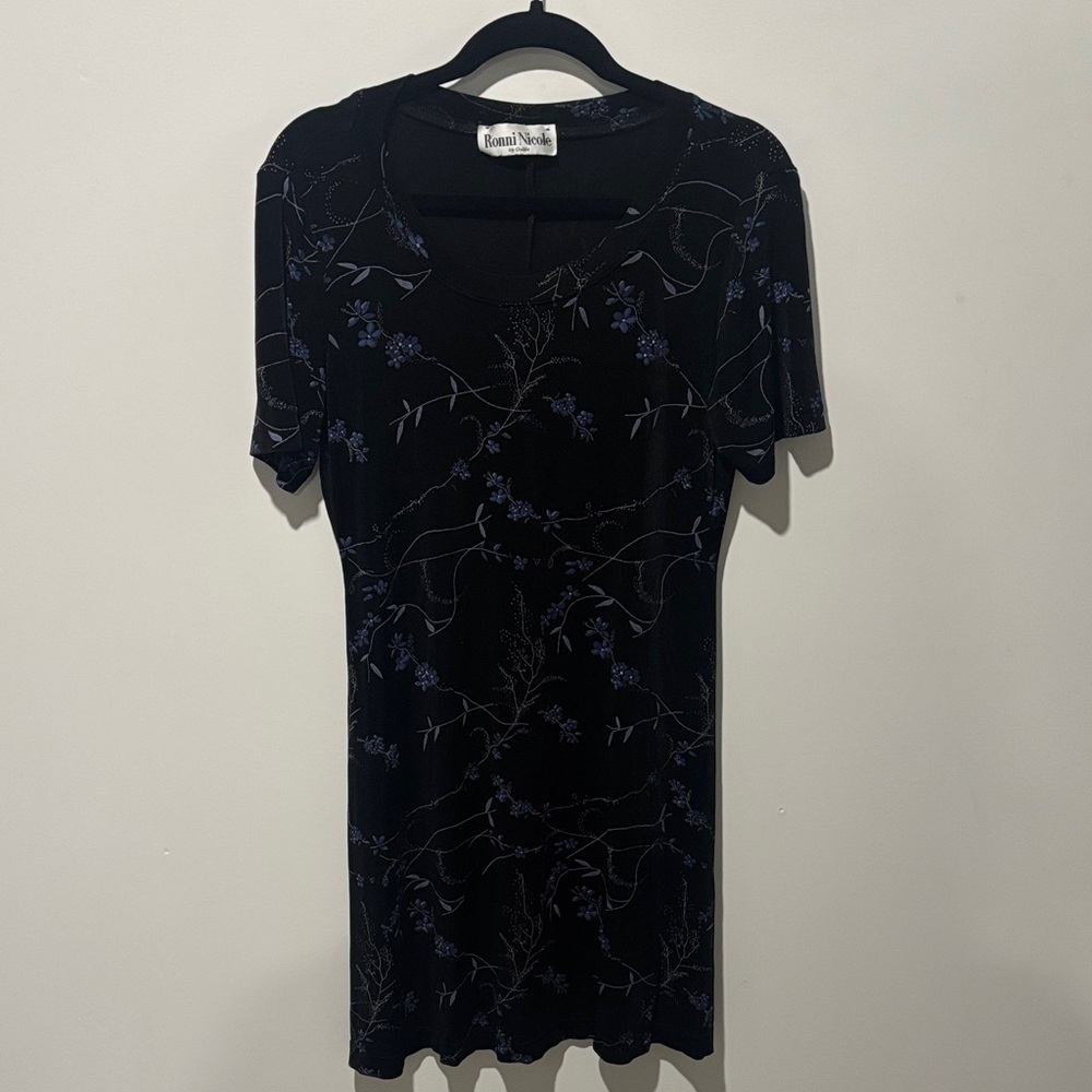 Ronni Nicole Slinky Stretchy Black and Blue Floral Mini Dress